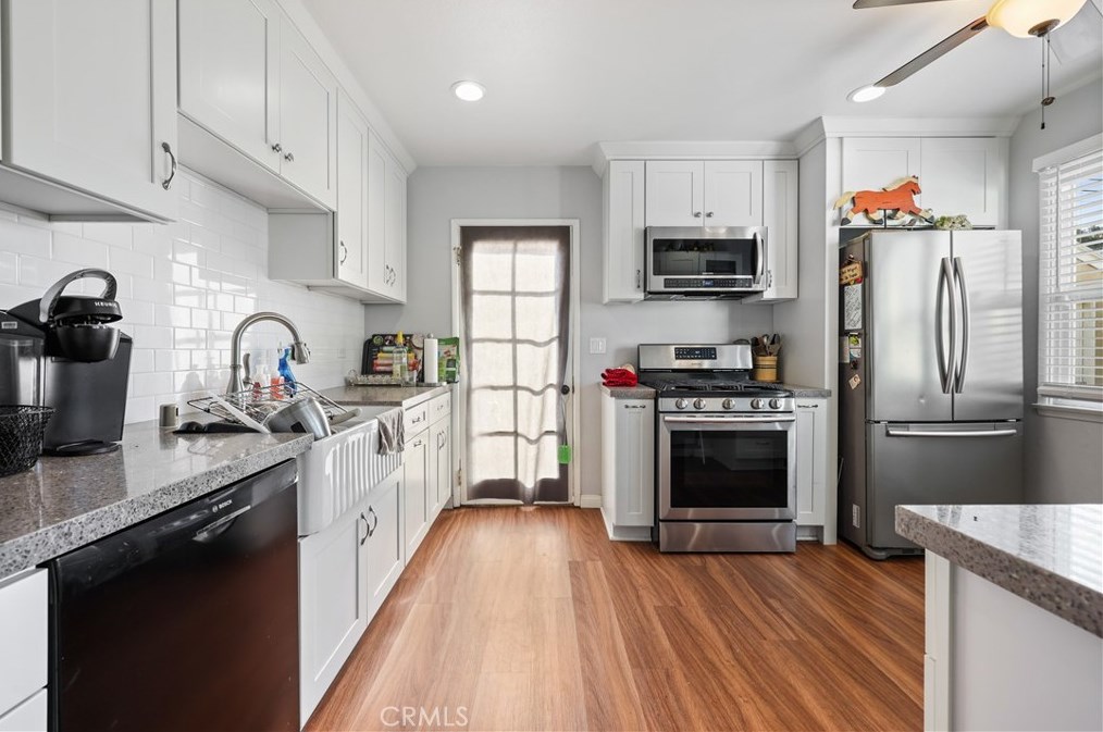 6112 Apache Rd, Westminster CA  92683-1918 exterior