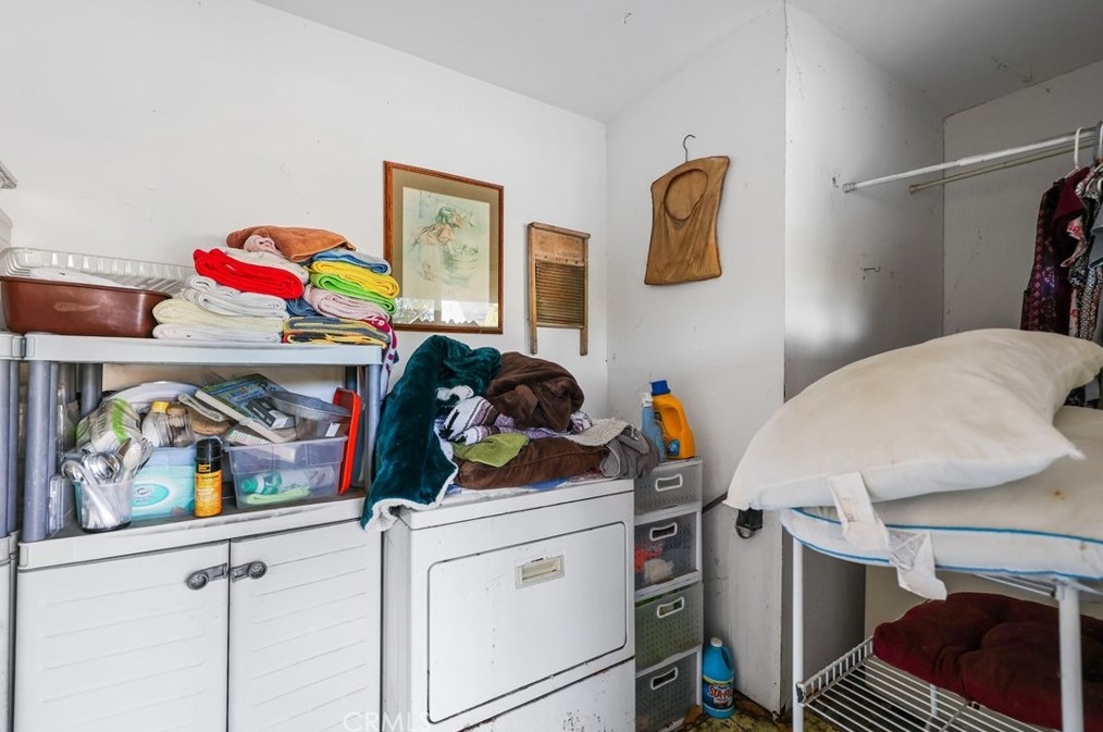 6112 Apache Rd, Westminster CA  92683-1918 exterior