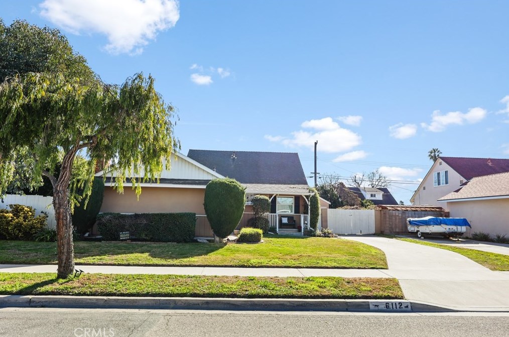 6112 Apache Rd, Westminster CA  92683-1918 exterior