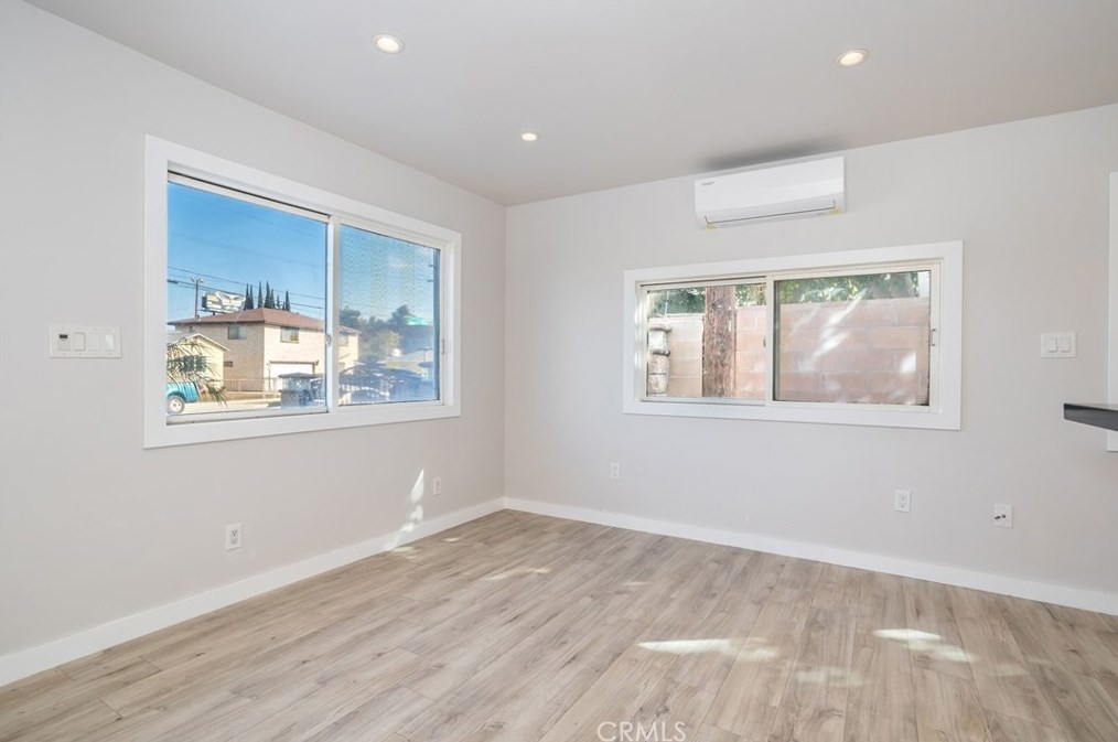 4610 Leonis St, Los Angeles CA  90040-1019 exterior