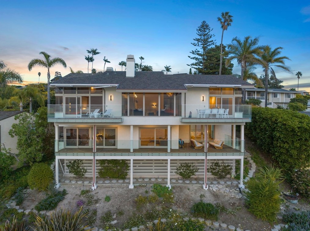 747 Bayview Pl, Laguna Beach CA  92651-2601 exterior