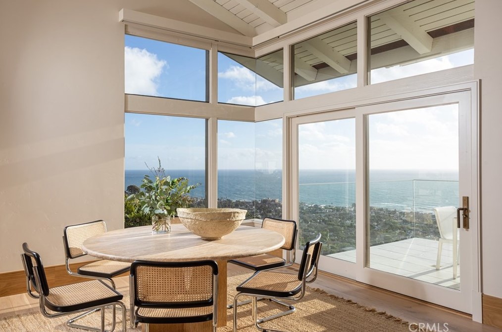 747 Bayview Pl, Laguna Beach CA  92651-2601 exterior