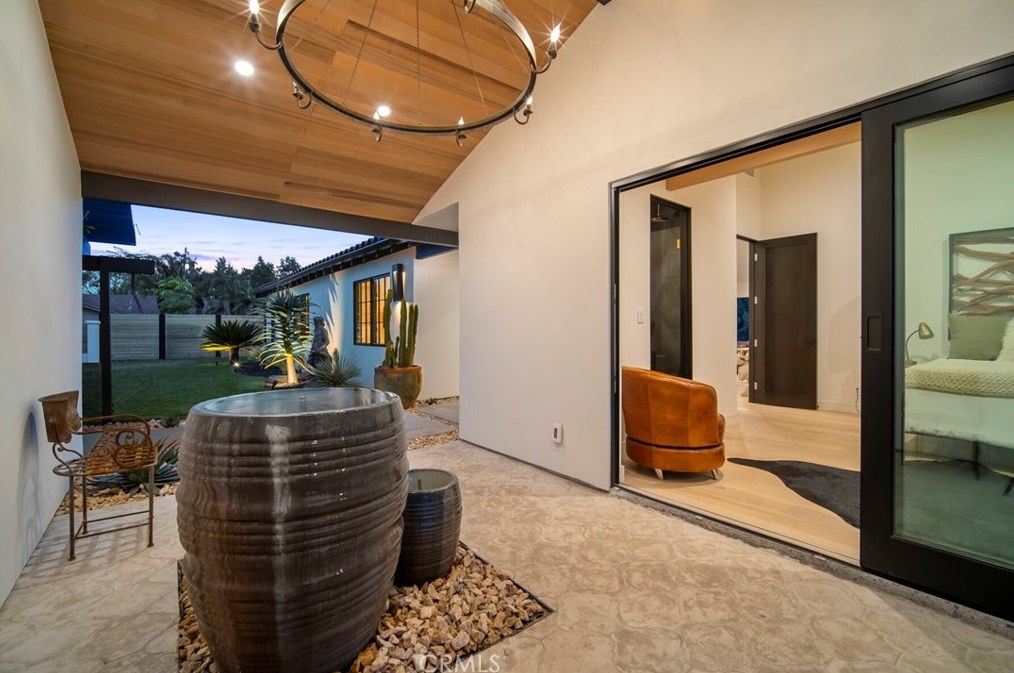 30511 Paseo Del Valle, Laguna Beach CA  92677-2314 exterior