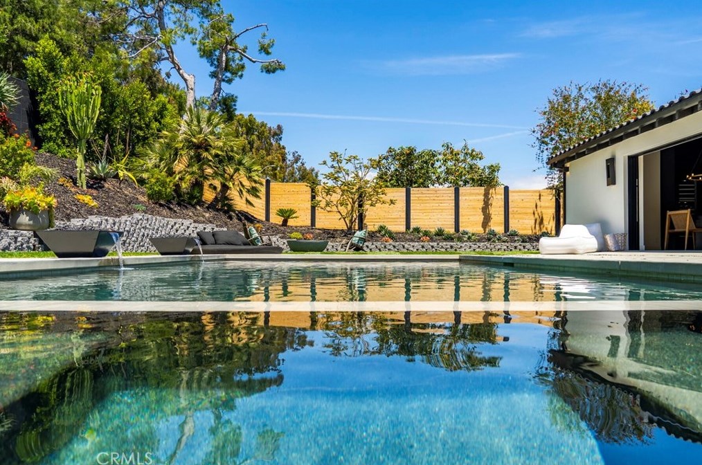 30511 Paseo Del Valle, Laguna Beach CA  92677-2314 exterior