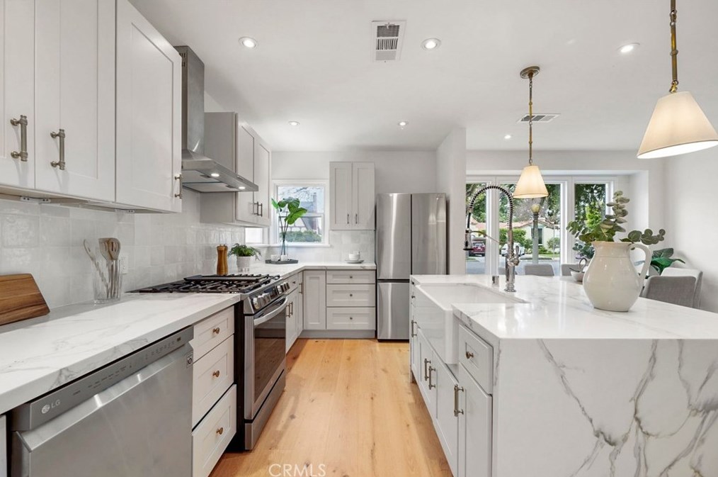 3956 Albright Ave, Los Angeles CA  90066-5002 exterior