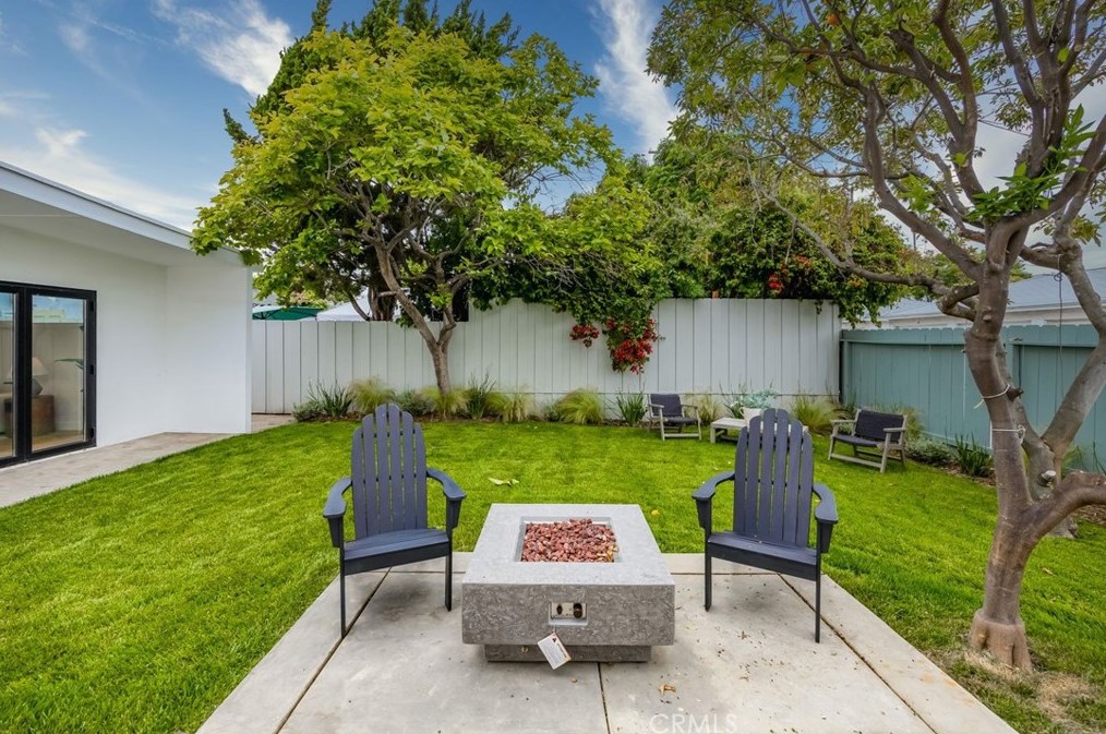 3956 Albright Ave, Los Angeles CA  90066-5002 exterior
