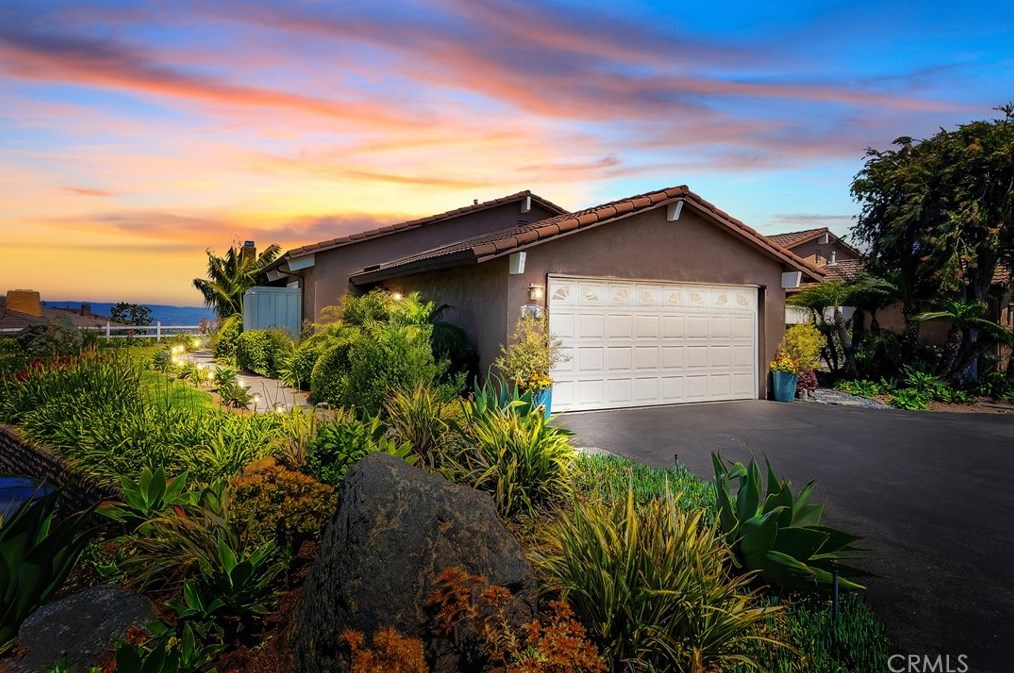 31152 Flying Cloud Dr, Laguna Beach CA  92677-2715 exterior
