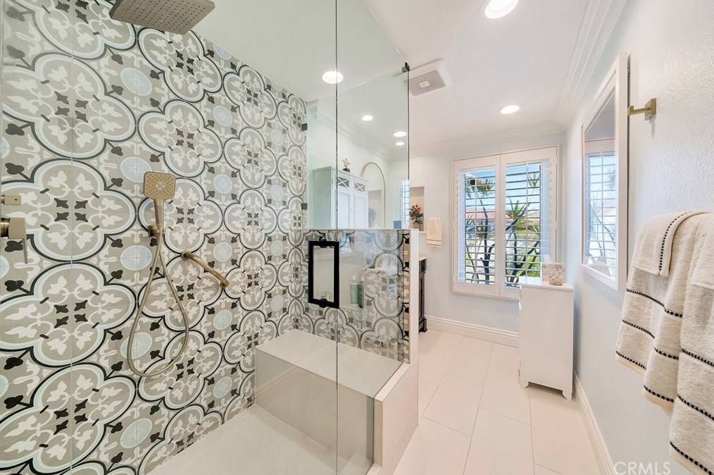 31152 Flying Cloud Dr, Laguna Beach CA  92677-2715 exterior