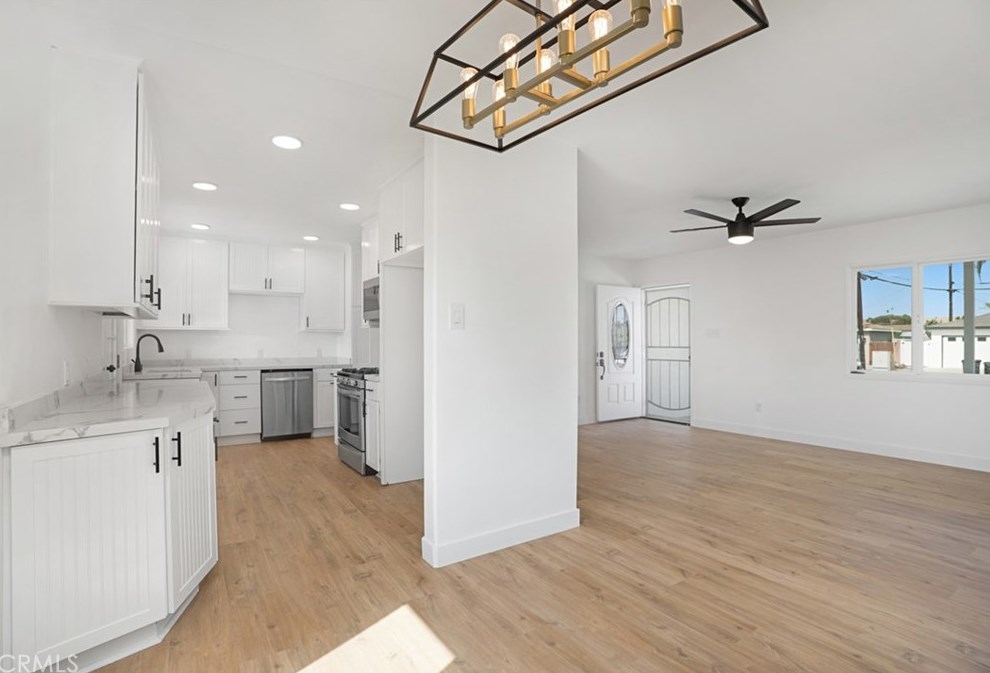 7582 Bestel Ave, Westminster CA  92683-2329 exterior