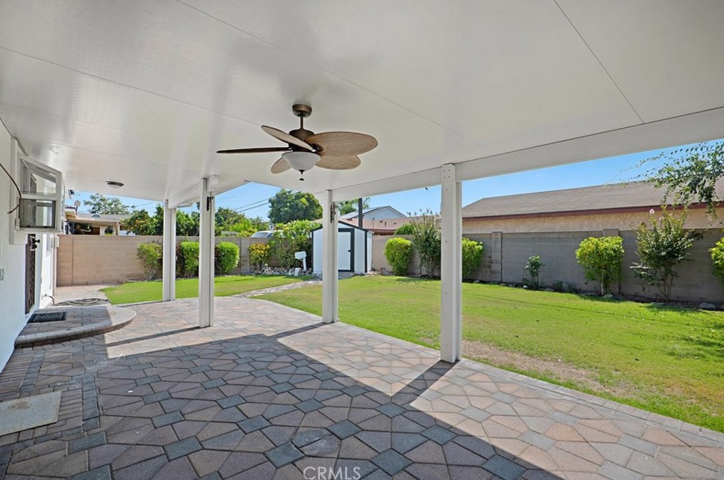7582 Bestel Ave, Westminster CA  92683-2329 exterior