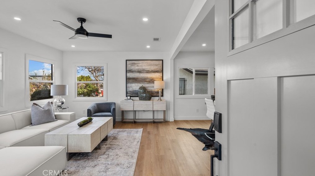 5544 Blackwelder St, Los Angeles CA  90016-3210 exterior