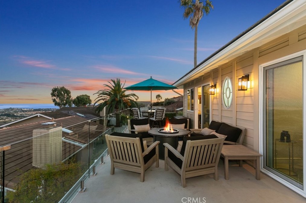 31534 Flying Cloud Dr, Laguna Beach CA  92677-2711 exterior