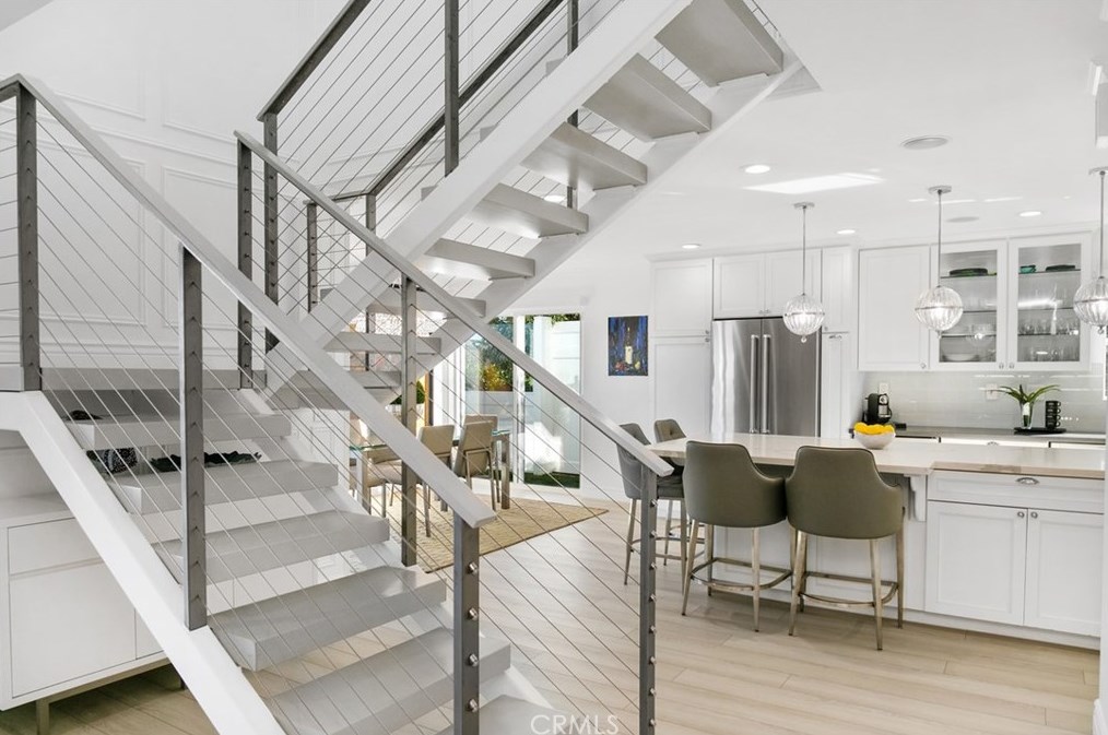 31534 Flying Cloud Dr, Laguna Beach CA  92677-2711 exterior