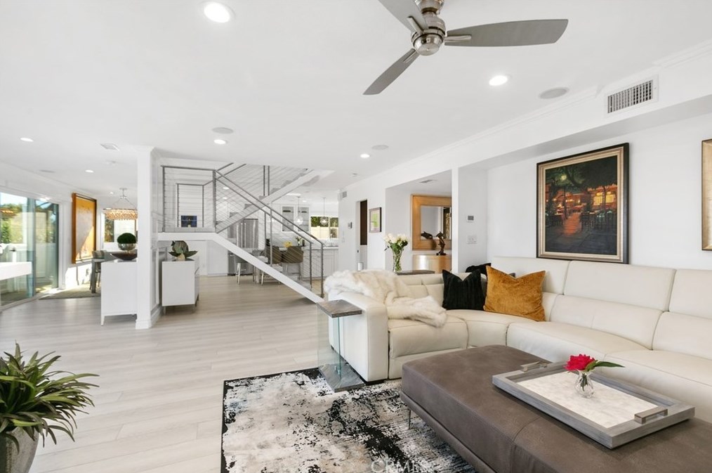 31534 Flying Cloud Dr, Laguna Beach CA  92677-2711 exterior
