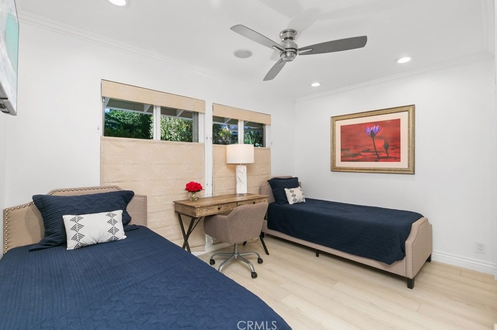 31534 Flying Cloud Dr, Laguna Beach CA  92677-2711 exterior