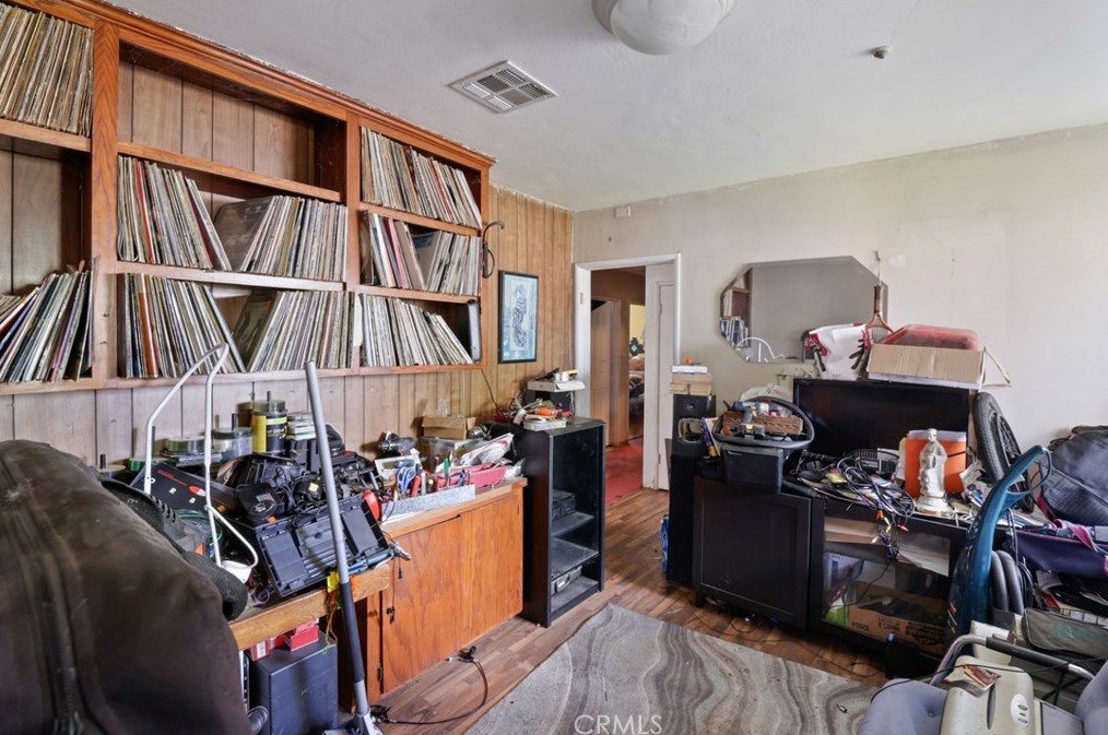 10382 Morningside Dr, Garden Grove CA  92843-4811 exterior