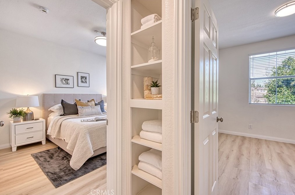 1412 Elmhurst, Irvine CA  92618-4024 exterior