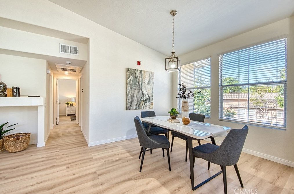 1412 Elmhurst, Irvine CA  92618-4024 exterior