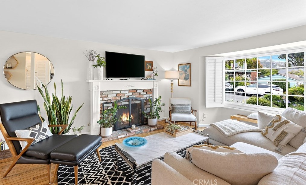 626 Anita St, Laguna Beach CA  92651-2906 exterior