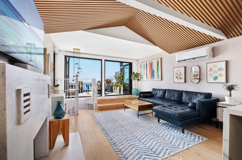 32146 Coast Hwy, Laguna Beach CA  92651-6870 exterior