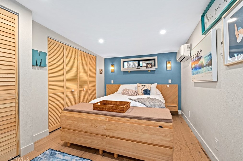 32146 Coast Hwy, Laguna Beach CA  92651-6870 exterior