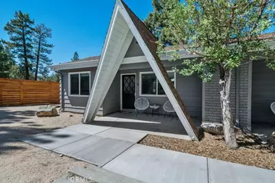 560 Edgemoor Road, Big Bear Lake, CA 92315 - Photo 11