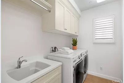 70 Livia, Irvine, CA 92618 - Photo 33