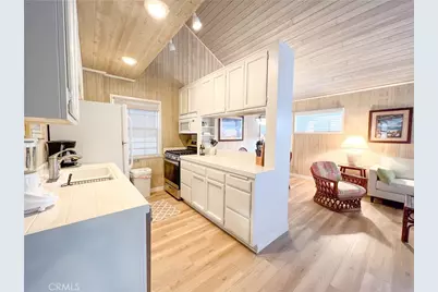 315 1/2 Diamond Avenue, Newport Beach, CA 92662 - Photo 7