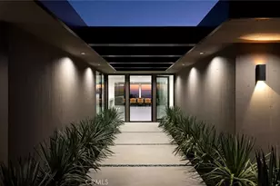 9015 Alto Cedro Dr, Beverly Hills, CA 90210 - Photo 13