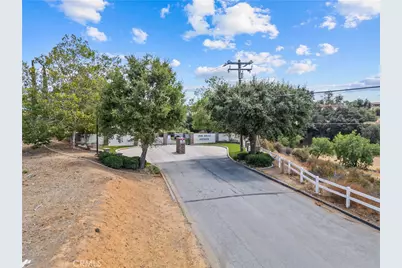 37807 Valgio, Calimesa, CA 92320 - Photo 9