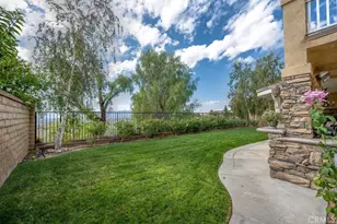 24030 Via Vizcaya, Valencia, CA 91354 - Photo 3