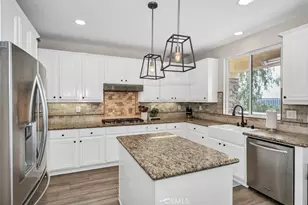 24030 Via Vizcaya, Valencia, CA 91354 - Photo 13