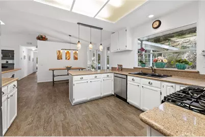 10526 Rainbrook Drive, Fallbrook, CA 92028 - Photo 19