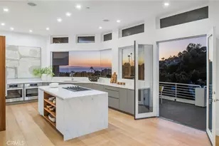 547 Temple Hills Dr, Laguna Beach, CA 92651 - Photo 3