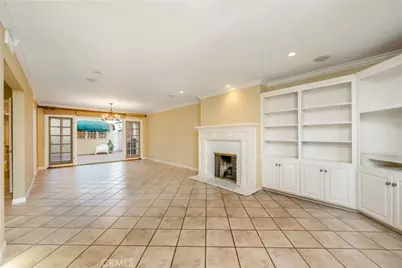 220 Apolena Avenue, Newport Beach, CA 92662 - Photo 3