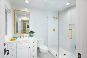 2572 Bayshore, Newport Beach, CA 92663 - Photo 33