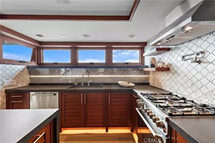 31678 Seacliff Dr, Laguna Beach, CA 92651 - Photo 15