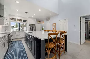 10 Serena Ct, Newport Beach, CA 92663 - Photo 11