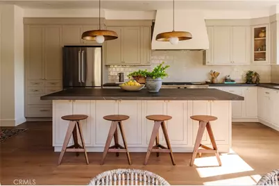 2201 N Hobart Boulevard, Los Angeles, CA 90027 - Photo 7