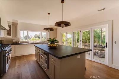 2201 N Hobart Boulevard, Los Angeles, CA 90027 - Photo 5