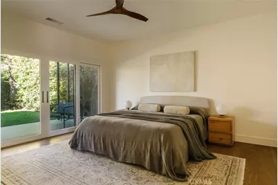 2201 N Hobart Boulevard, Los Angeles, CA 90027 - Photo 3