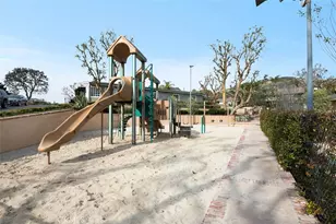 2 N Vista De La Luna, Laguna Beach, CA 92651 - Photo 45
