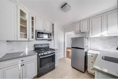 252 Chiquita, Laguna Beach, CA 92651 - Photo 11