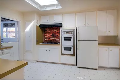 415 San Bernardino, Newport Beach, CA 92663 - Photo 17