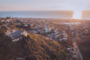 641 Canyon View Dr, Laguna Beach, CA 92651 - Photo 21