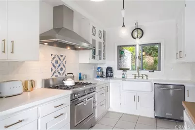 30842 Driftwood Drive, Laguna Beach, CA 92651 - Photo 11