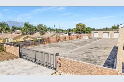 11185 Roswell Avenue, Pomona, CA 91766 - Photo 49