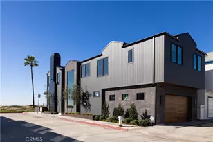 218 E Oceanfront, Newport Beach, CA 92661 - Photo 1
