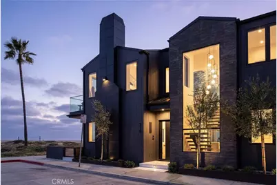218 E Oceanfront, Newport Beach, CA 92661 - Photo 3