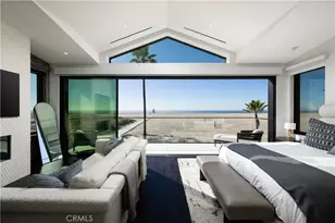 218 E Oceanfront, Newport Beach, CA 92661 - Photo 17